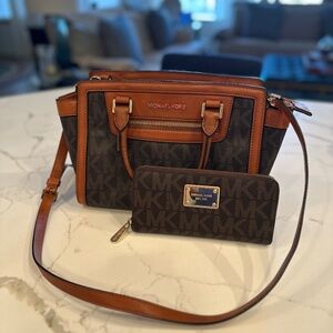 Michael Kors Medium Selma Satchel and matching Wallet